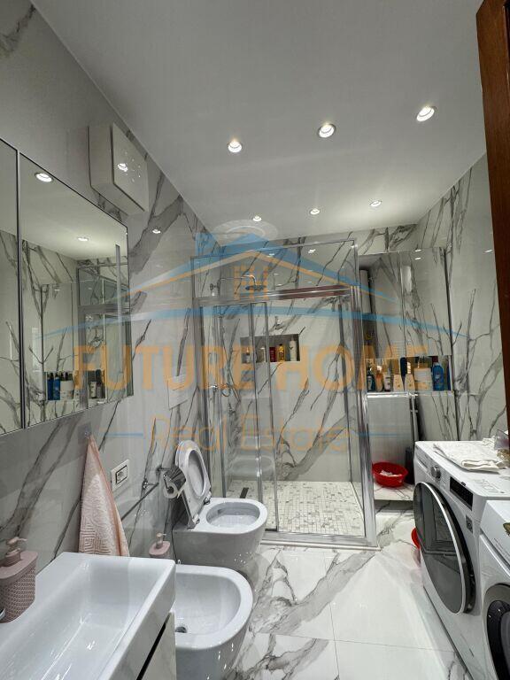 Qera, Apartament 2+1+2, Bllok, Tiranë