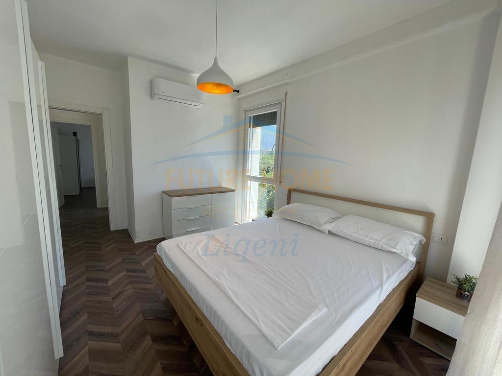Qera, Apartament 2+1+2, Stacioni i Trenit, Tiranë.