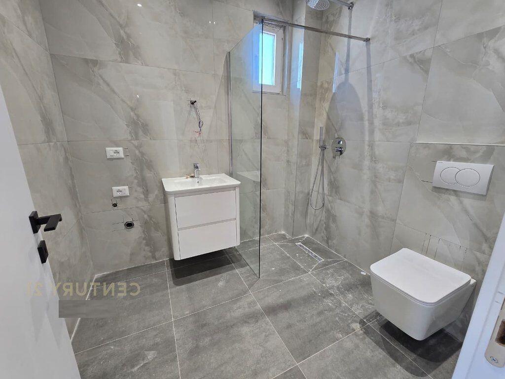 Apartament 1+1 Për Shitje në Ali Demi