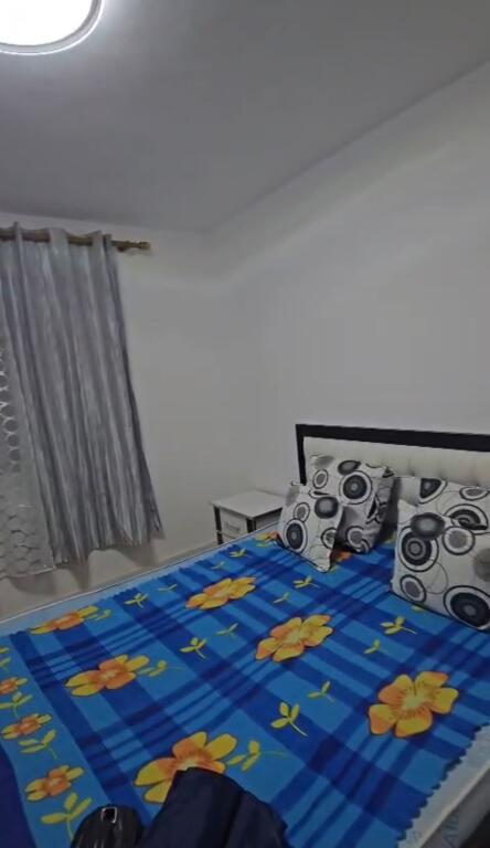 Apartament 2+1 me qera tek White Bar tek Irfan Tomini
