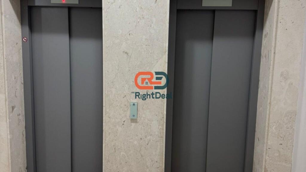 Ne Golem , Shitet Apartament 2+1 Me Pamje Nga Deti!!