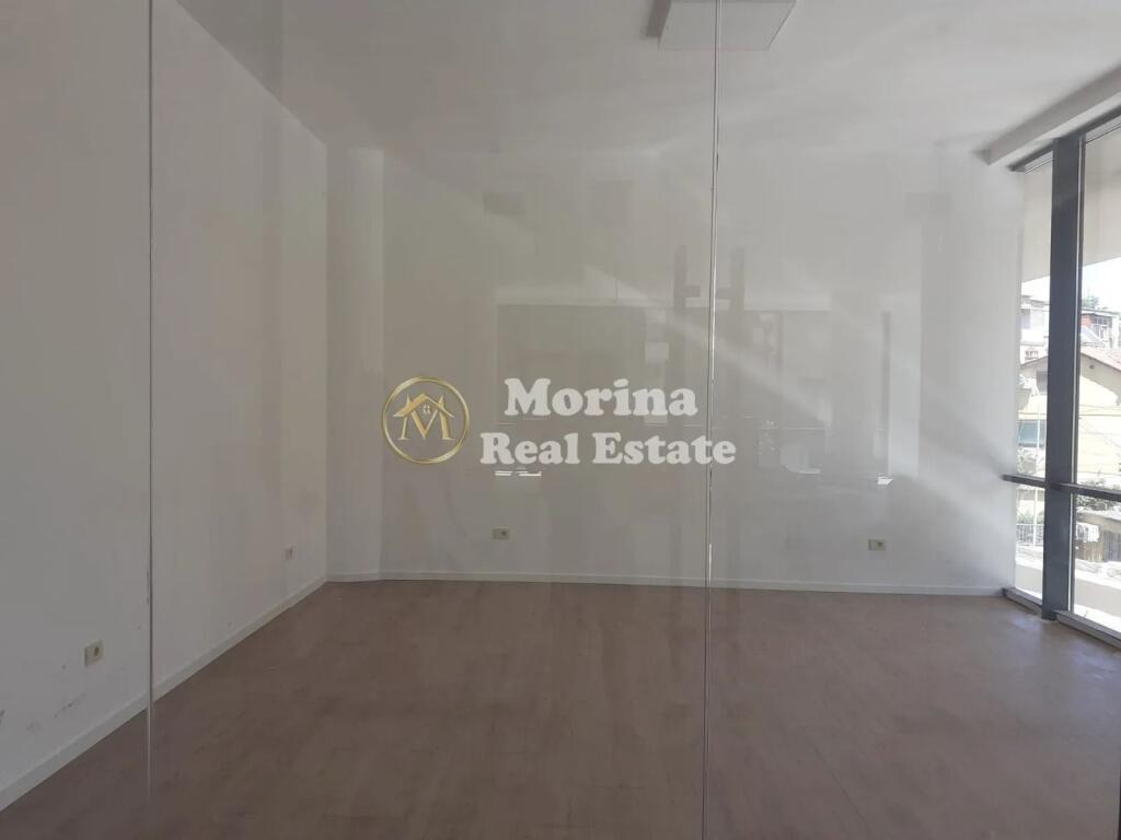 Affitto | Locale Commerciale | Via Mine Peza | 800 €/mese