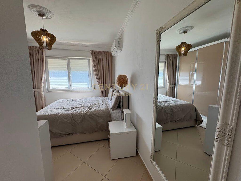 APARTAMENT 2+1 + 2 POSTE PARKIMI ME QIRA PRANË SYRI TV