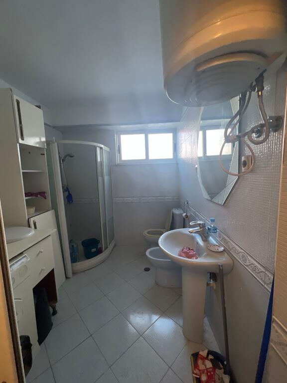 Apartament me Qira – 3+1+2, Petro Nini Luarasi