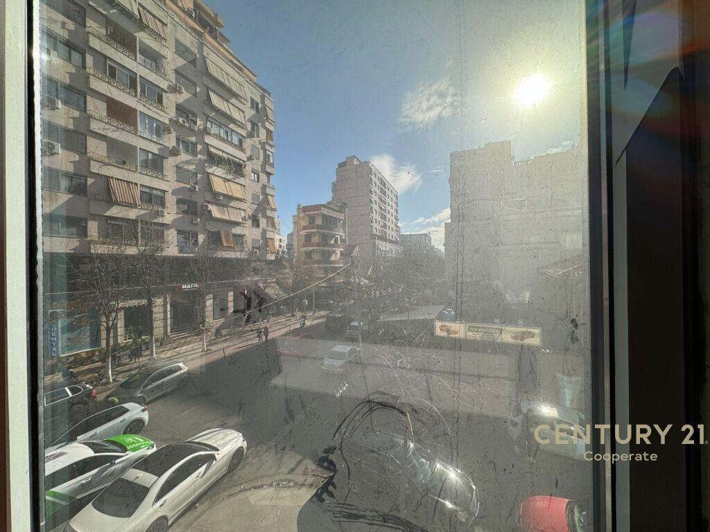 OFFICE SPACE FOR RENT ON BARRICADES STREET