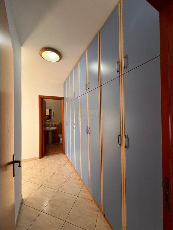 AFFITTASI APPARTAMENTO 2+1+2 – DI FRONTE A SPAK, STAZIONE DEI TRENI