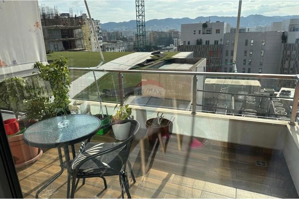 APARTAMENT 2+1+2 PER QIRA, ZOGU I ZI, RING CENTER