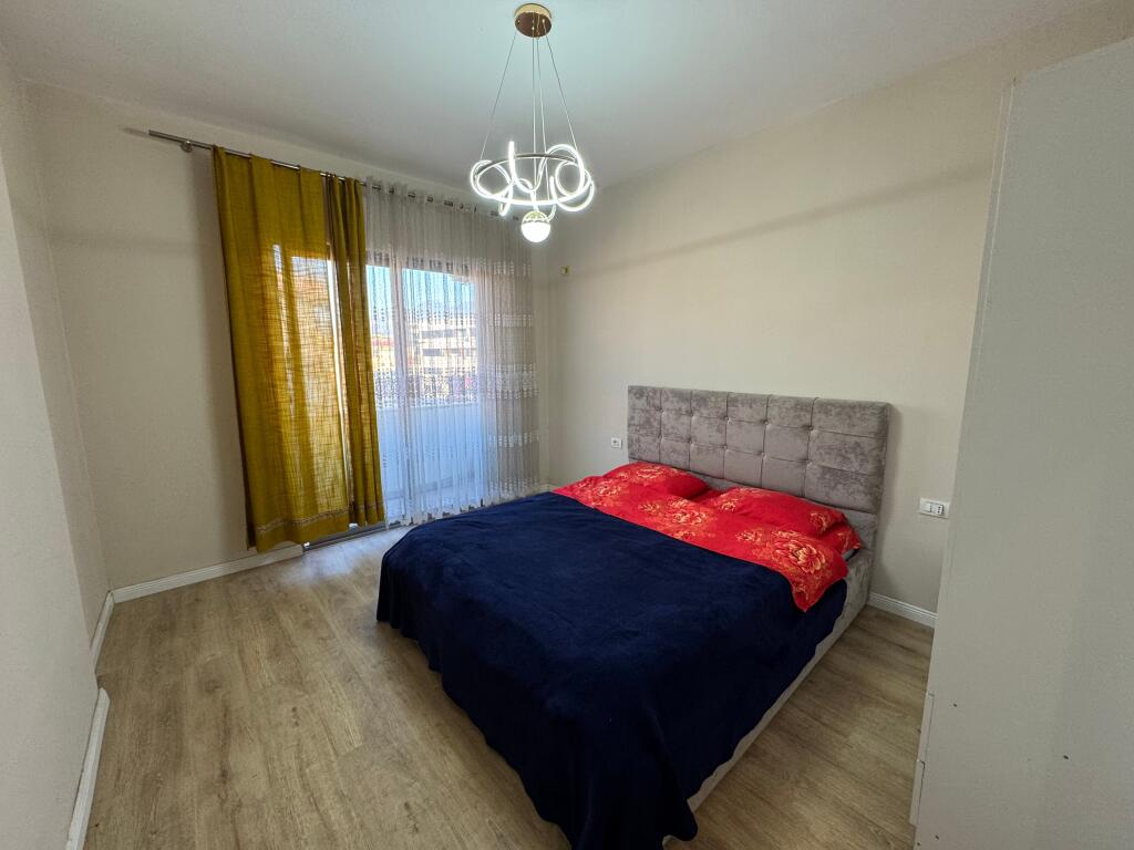 Appartamento 1+1 ad Astir a Nela 5   6° piano palazzo nuovo con ascensore  Arredato  Prezzo 450€