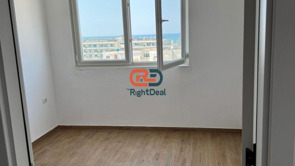 Ne Golem , Shitet Apartament 2+1 Me Pamje Nga Deti!!