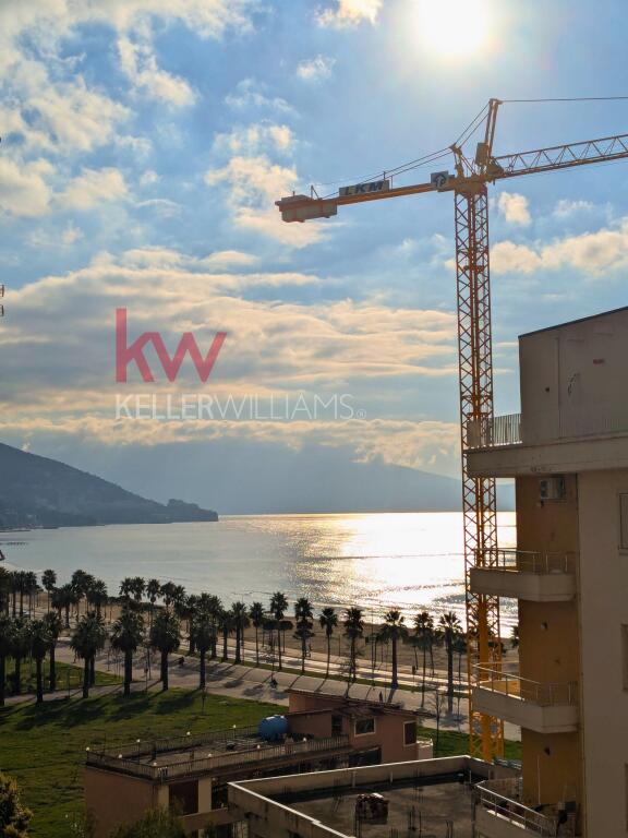 APPARTAMENTO 1+1 IN VENDITA CON VISTA MARE LATERALE SUL LUNGOMARE DI VLORA, OCCASIONE