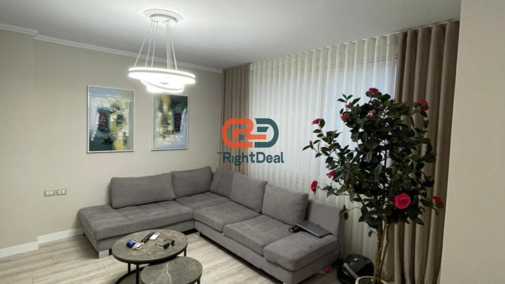 Tek Rruga E Kosovareve, Jepet Me Qira Apartament 1+1 I Mobiluar Ne Detaj Dhe Me Pamje!!