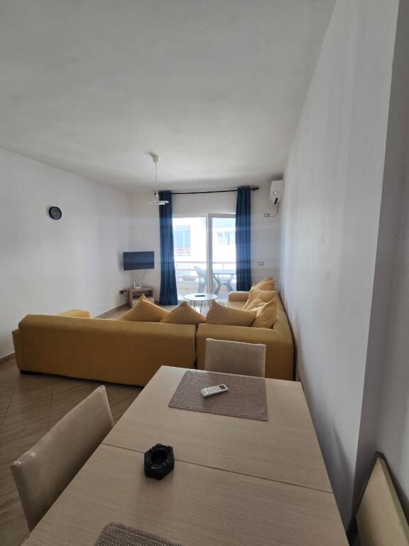 SHITET APARTAMENT 1+1 📍 Mali i Robit