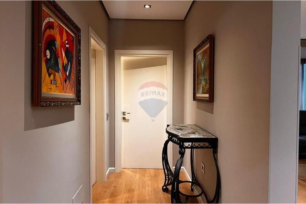 Apartament per qera 2+1+2 ne Qender