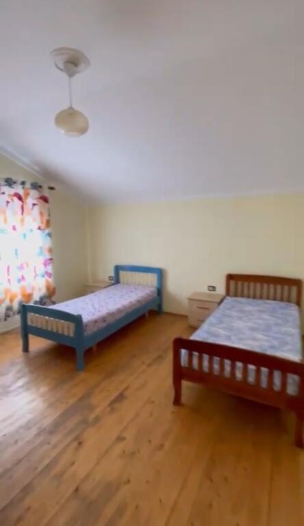 Jepet Apartament 2+1 me Qera tek Sofra e Ariut Tek Ekonomiku