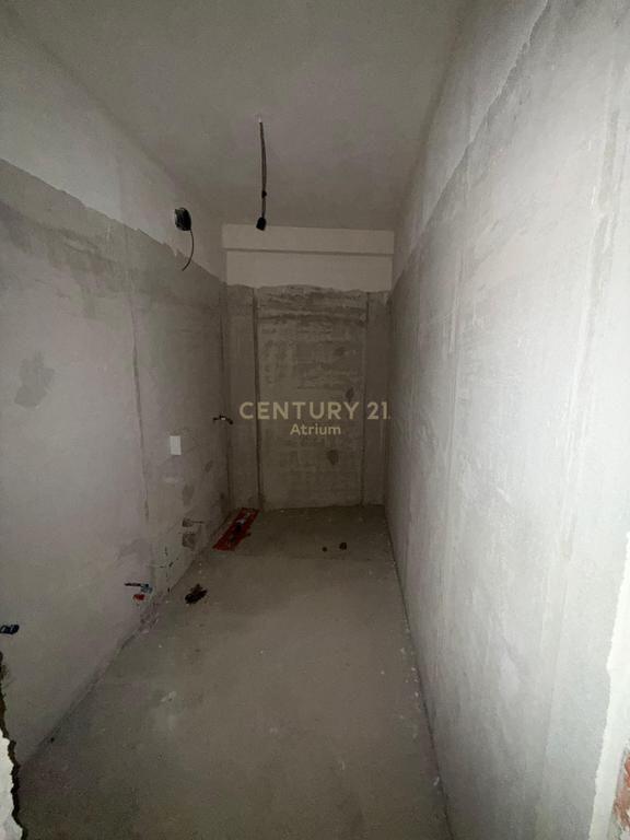 Apartament 3+1+2 per shitje tek Bulevardi i Ri