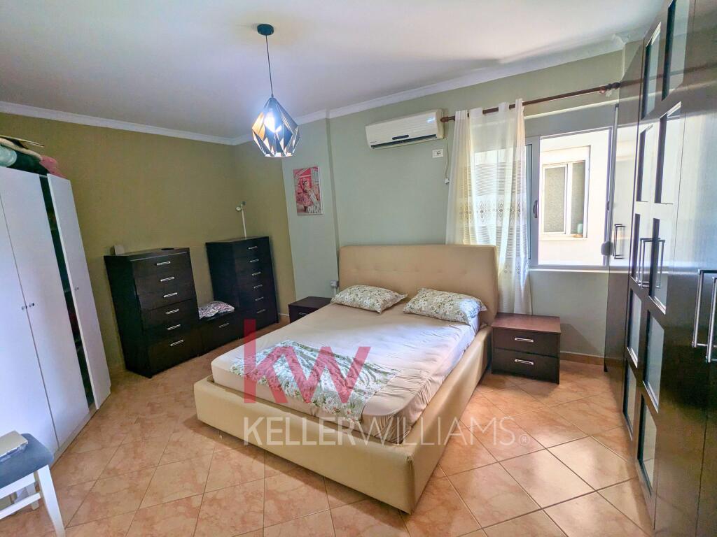 APPARTAMENTO 1+1 IN VENDITA CON VISTA MARE LATERALE SUL LUNGOMARE DI VLORA, OCCASIONE