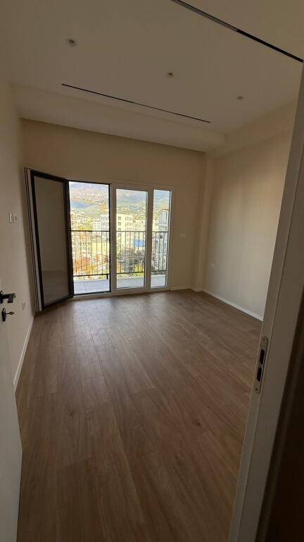 APARTAMENT 1+1 PER SHITJE NE ALI DEM