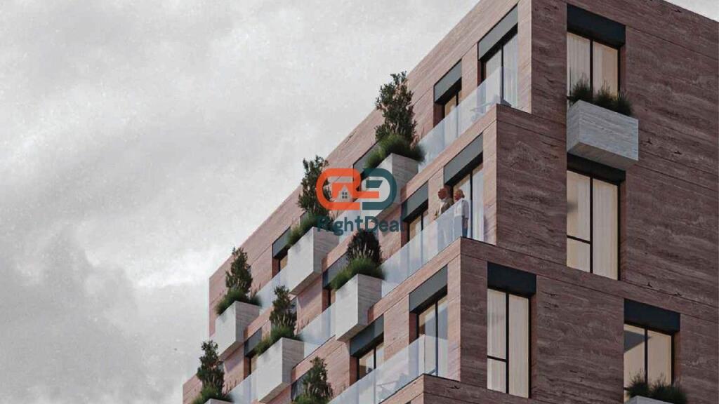 Prane Fushes Se Aviacionit, Shitet Apartament 1+1 Me Orientim Perfekt Ne Ndertim Te Ri !!!