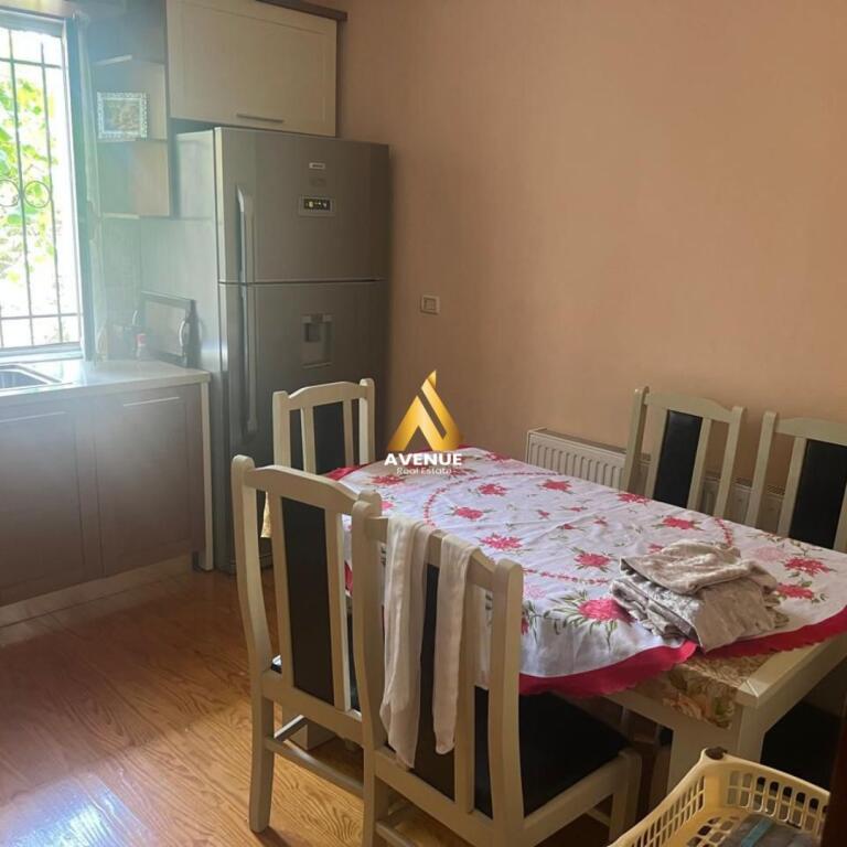 🏡 SHTEPI ME QIRA – LAPRAKE, RR. GJERGJ LEGISI, TIRANE  