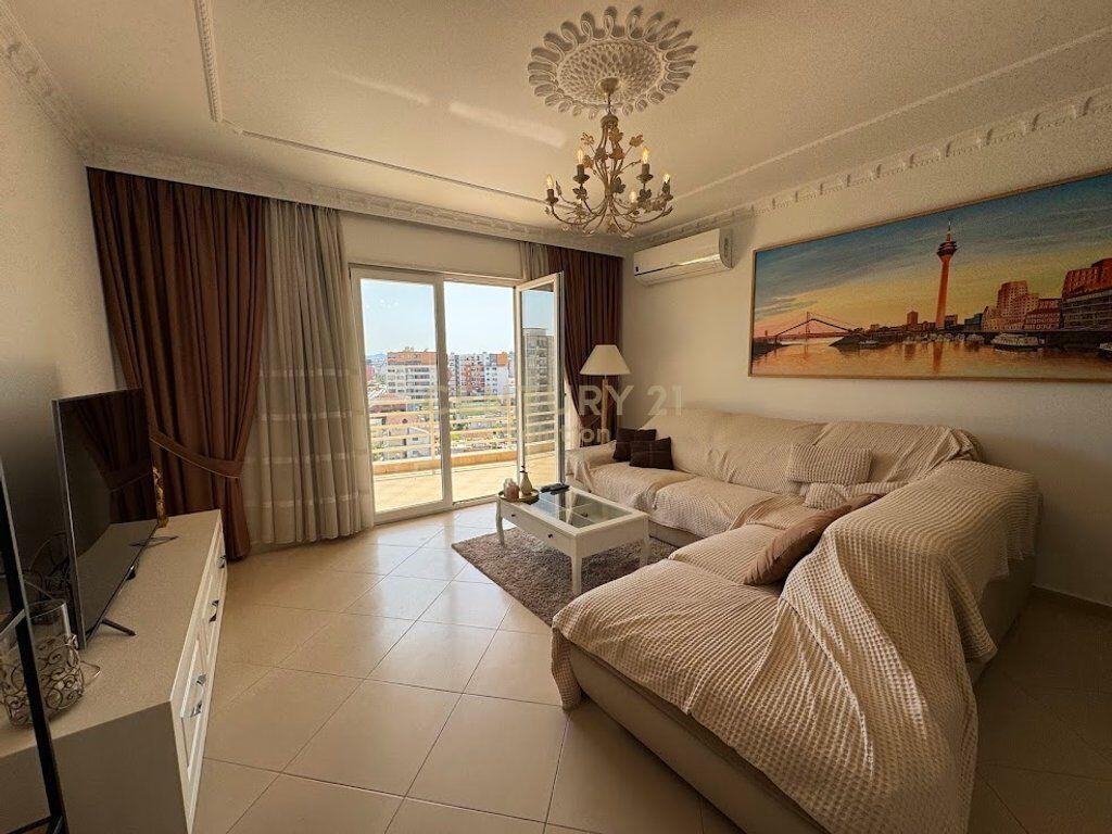 APARTAMENT 2+1 + 2 POSTE PARKIMI ME QIRA PRANË SYRI TV