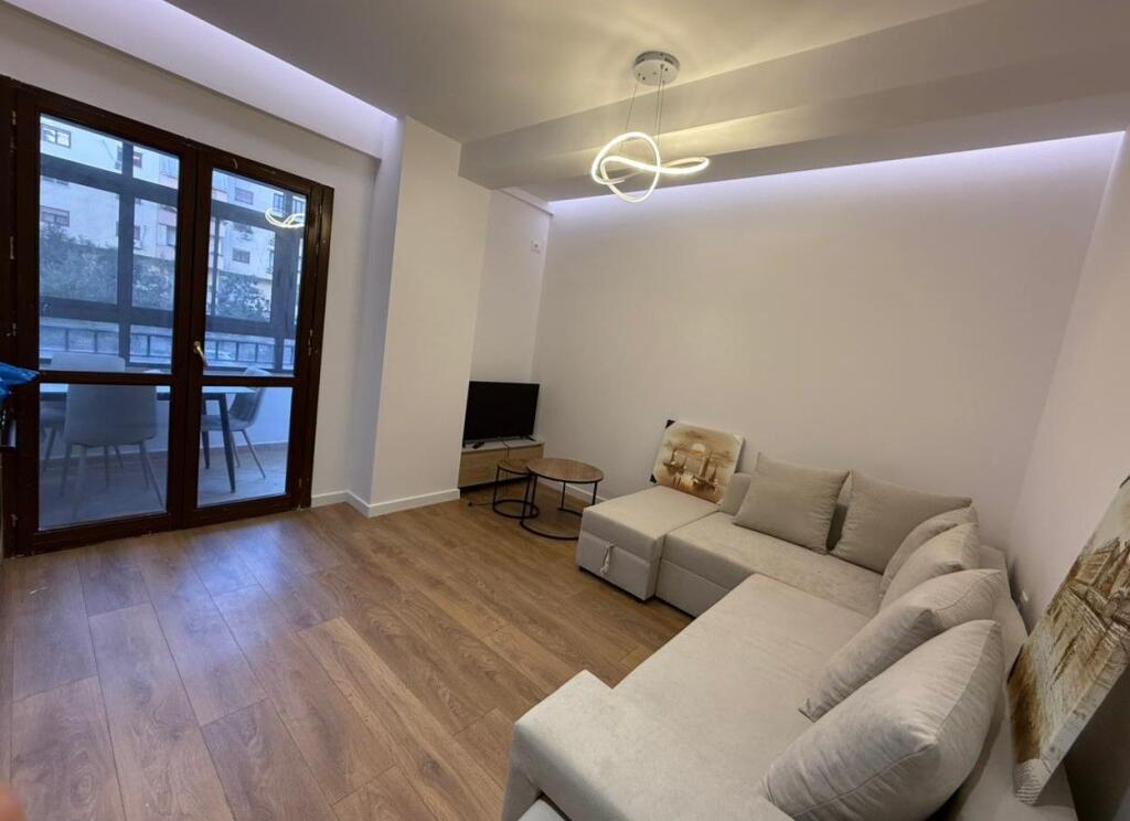 Apartment 1+1 for sale Komuna Parisit 140000 euro