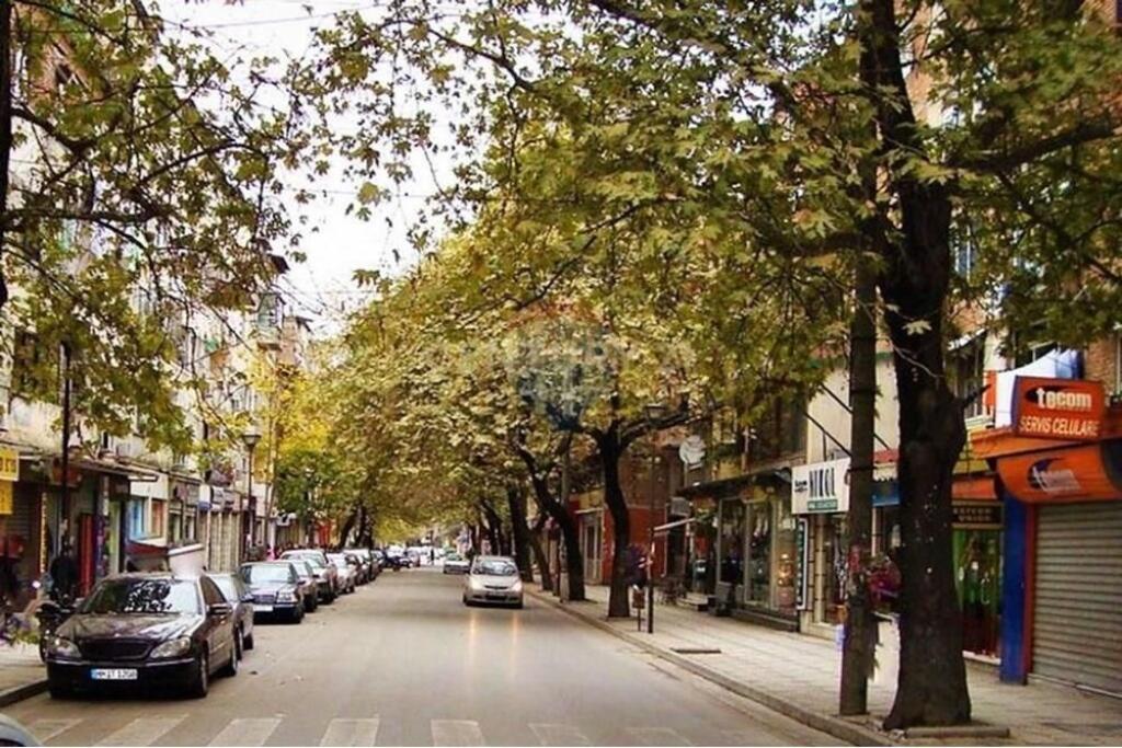Shop for rent - Myslym Shyri Street !