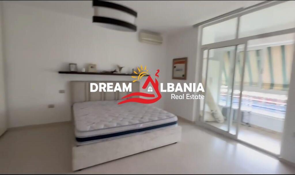 Apartment 2+1 for rent, Commune of Paris ( ID 42215448)