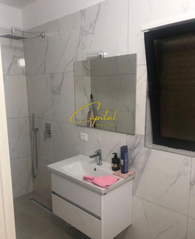 UFFICIO IN AFFITTO 120 M2 VIA DIBRES 750 EURO