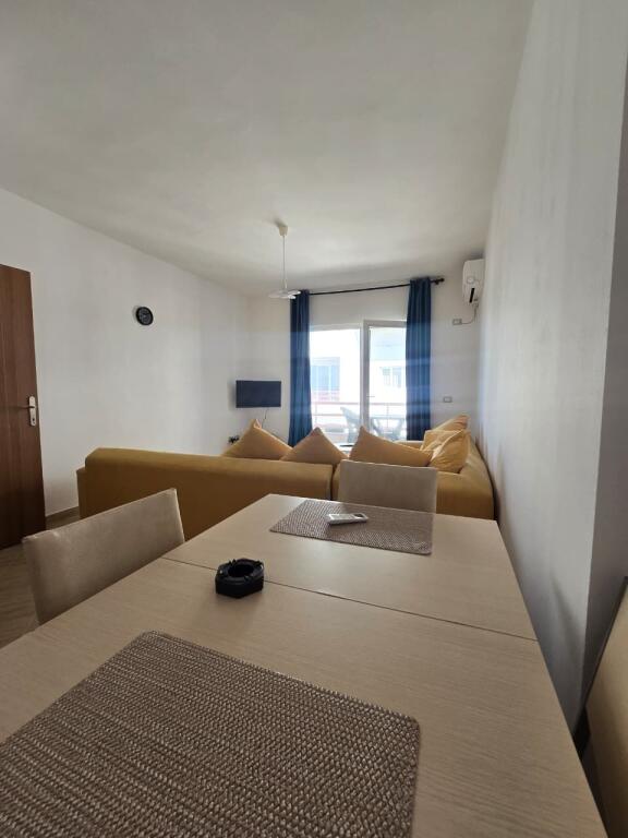 SHITET APARTAMENT 1+1 📍 Mali i Robit