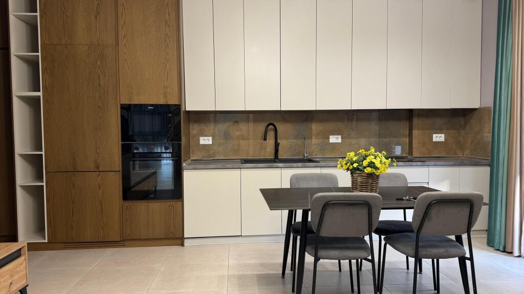 Appartamento 2+1 in Affitto con Vista Panoramica – Giardino Botanico