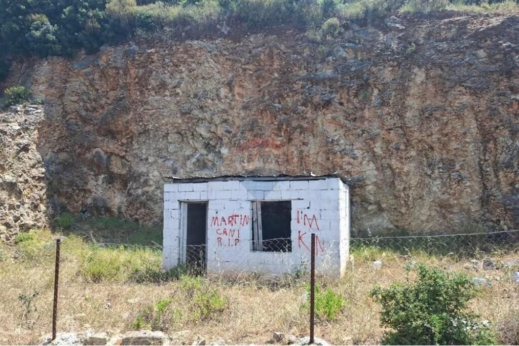 Ndërtesë &amp; Truall në Shitje, Uji i Ftohtë, Vlorë