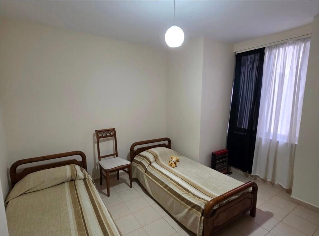 Apartament 3+1 me qira prane Rruges se Elbasanit!