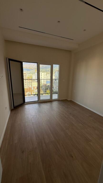 APARTAMENT 1+1 PER SHITJE NE ALI DEM
