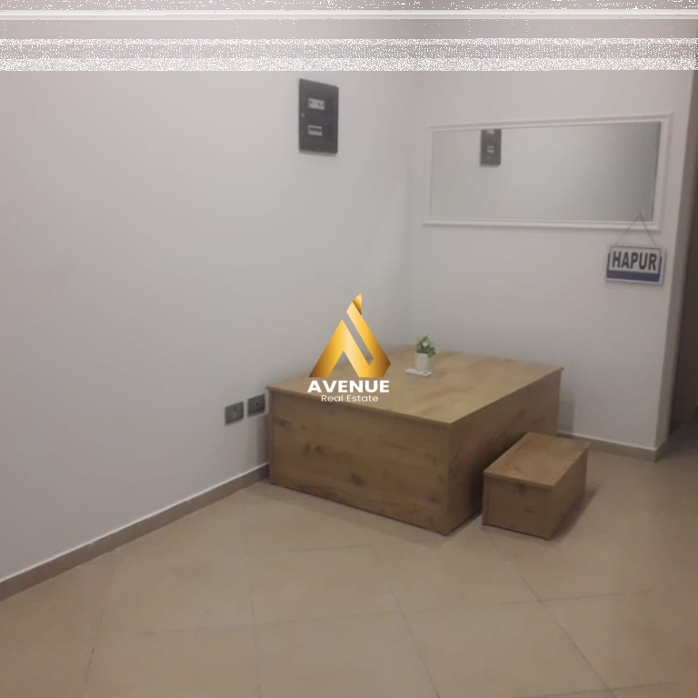 JEPET ME QIRA DYQAN – PRANË RAJONIT 4, KINOSTUDIO, TIRANË