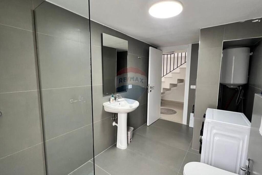 Duplex for rent in Kodra e Diellit!