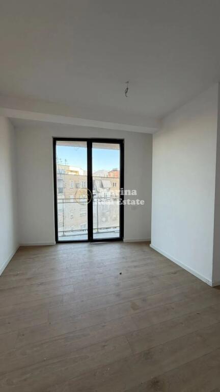 Rent | Business Premises | Mine Peza Street | 1500 €/month