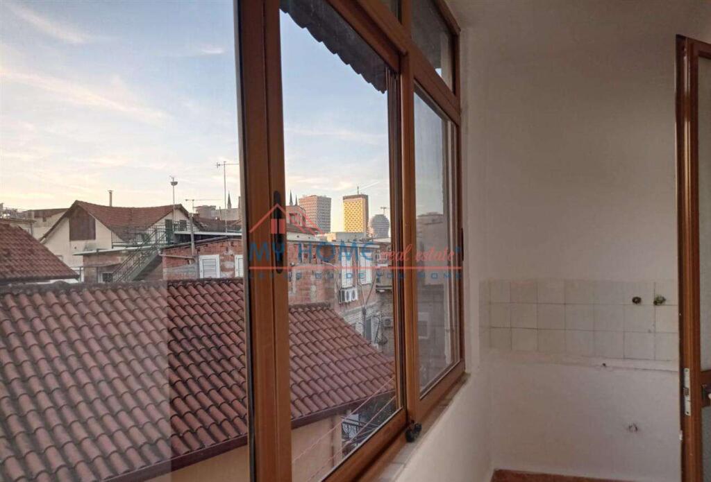 Apartament 1+1 ne Shitje prane Shkolles se Baletit ne Tirane