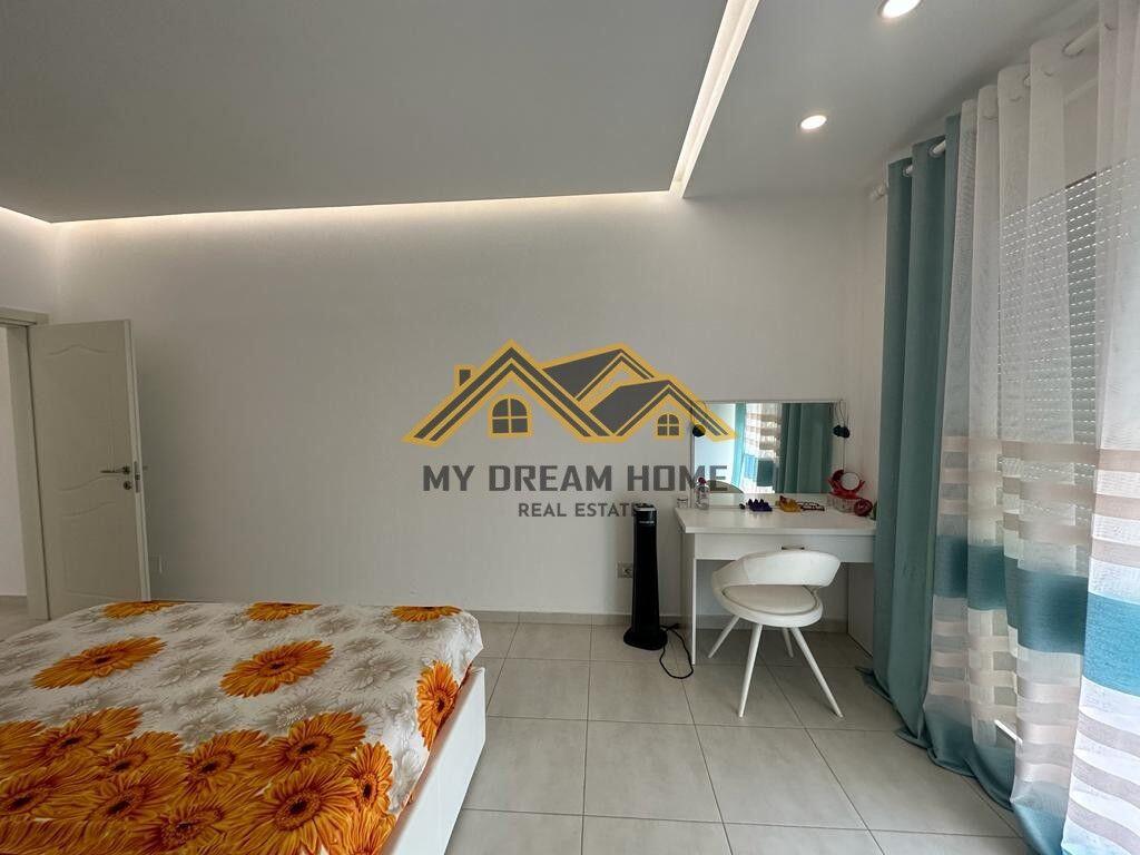 SHITET APARTAMENT 2+1 PLAZH DURRES