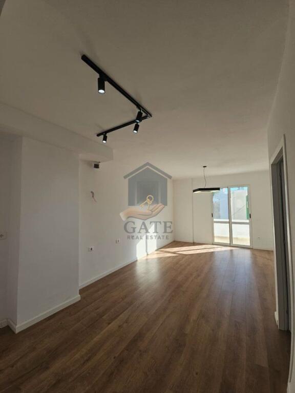 Apartament 2+1 për Shitje – Pranë Spitalit Rajonal, Durrës