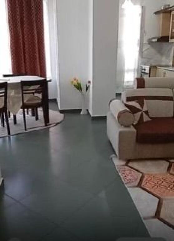 Apartament 2+1 në Astir me 500€