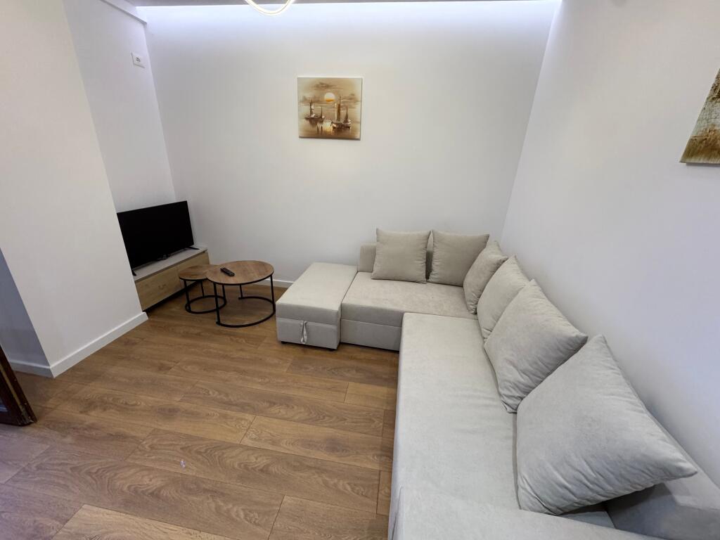 🏡 Shitet Apartament 1+1 në Komuna e Parisit