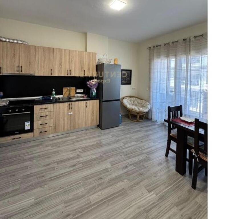 JEPET ME QERA 2+1+2 NE MEDRESE.