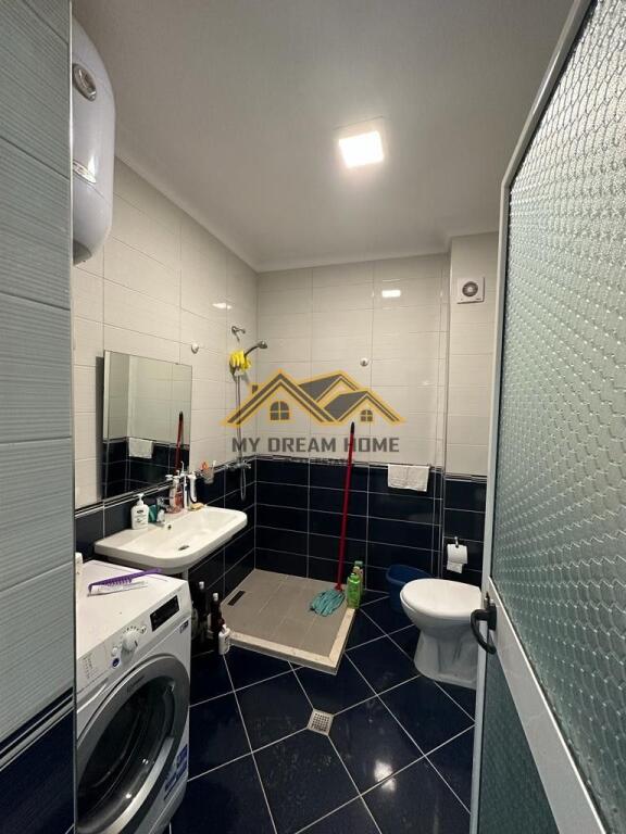 SHITET APARTAMENT 2+1 PLAZH DURRES