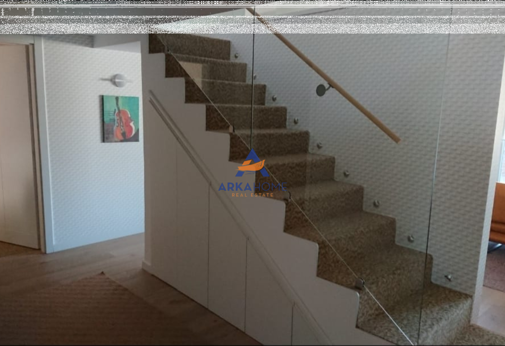 SHITET PETHOUSE 4+1+VERAND "LIQENI I THATE" 395.000 EURO