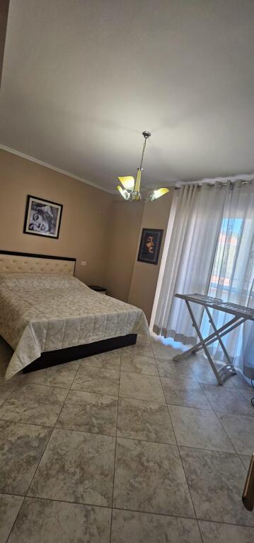 APARTAMENT 2+1+2 ME QERA TE GJYKATA DURRES