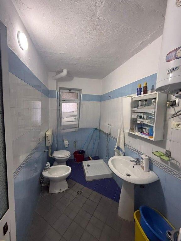 JEPET ME QIRA APARTAMENT 2+1 PRANE SHKOLLES "NIKET DARDANI" 500 € /Muaj