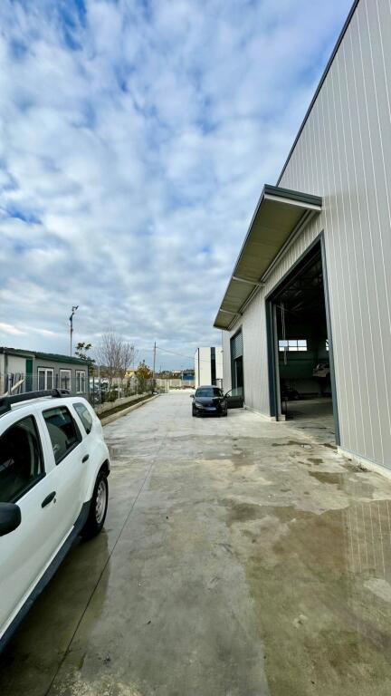 Kapanon per shitje ne Prush