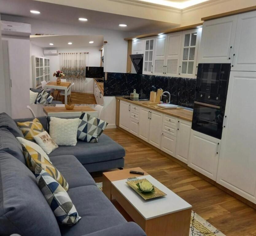 Apartament 1+1 me qira tek rruga e kosovareve