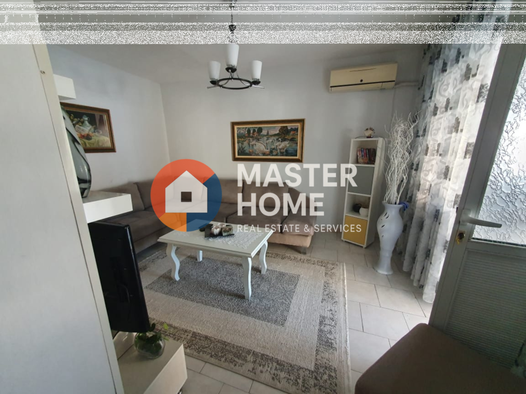 Shitet shtëpi 2-katëshe në lagjen “11 Janari” (Pusmezín), Vlorë