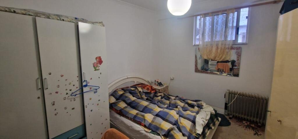 Shitet shtepi private ne qender te Tiranes